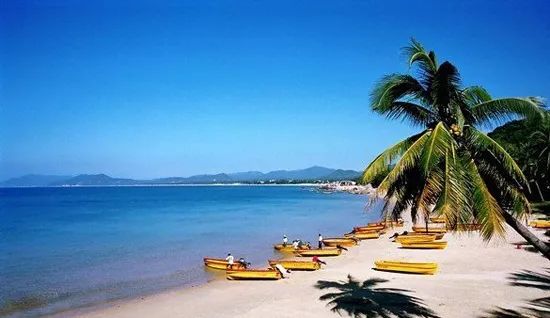 海南风情，阳光沙滩椰风海韵之旅